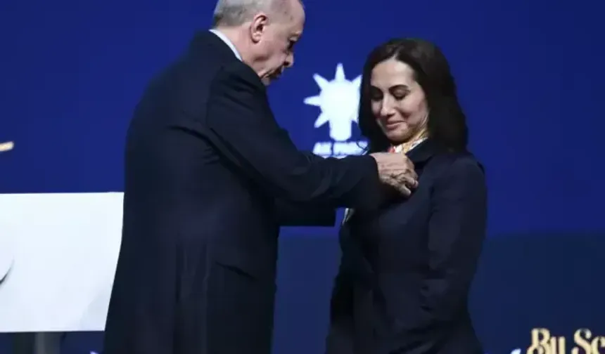 8 belediye başkanı daha AK Parti'ye geçiyor!