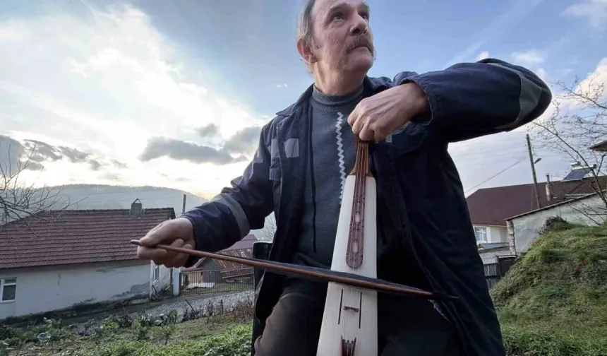 Bozulan kemençesini tamir ederken usta oldu