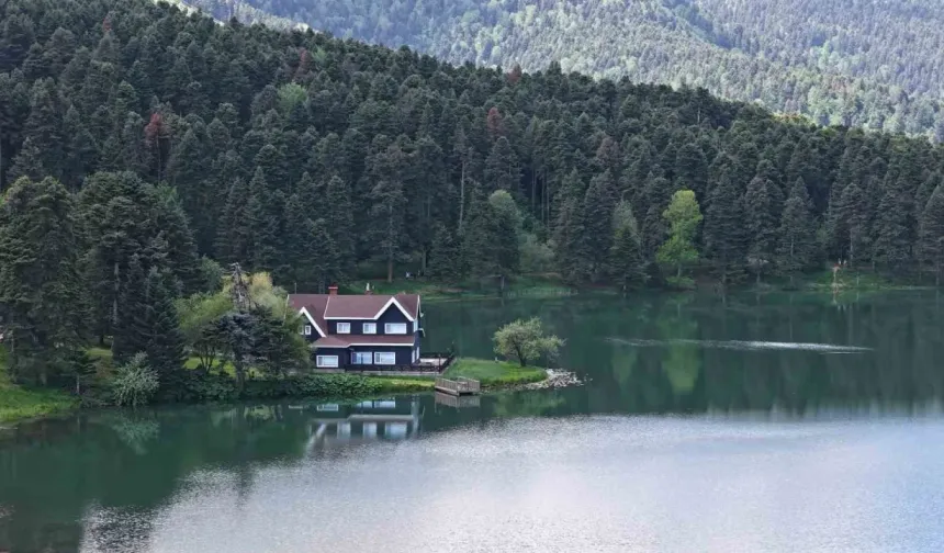 Gölcük Tabiat Parkı bayram sonrası sessiz güzelliğine büründü