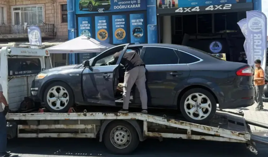 Aldığı otomobili ekspertize sokmadı...İçi, dışı ve ruhsatı farklı çıktı