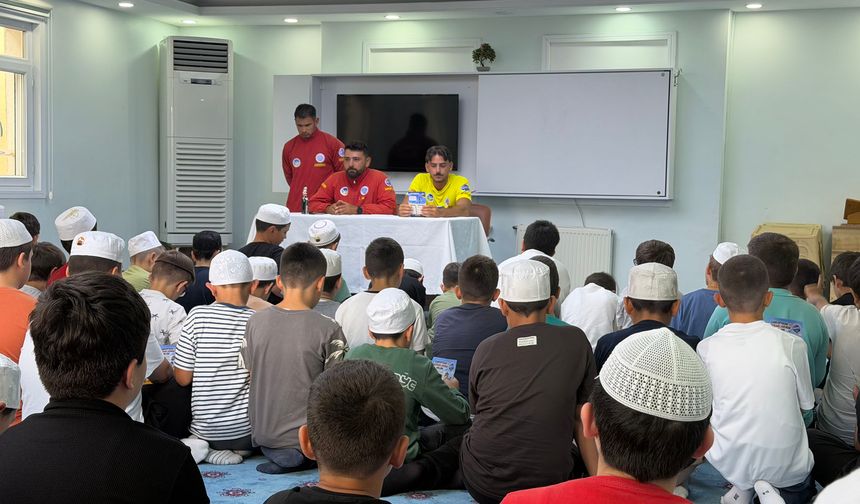 Cankurtaranlardan çocuklara hayat kurtaran eğitim