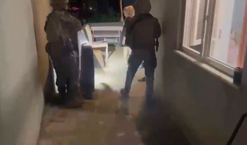 İş yerini kundaklamaya çalışanlar yakalandı