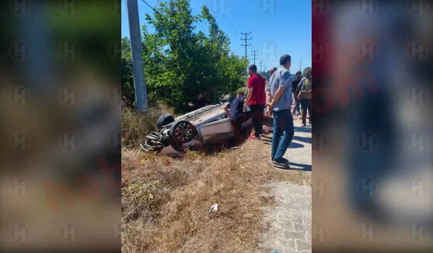 Çarpışan iki otomobil takla attı