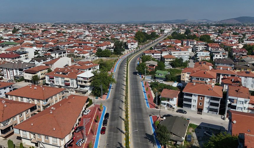 Alparslan Türkeş Caddesi aydınlatması ve peyzajıyla tamamlandı