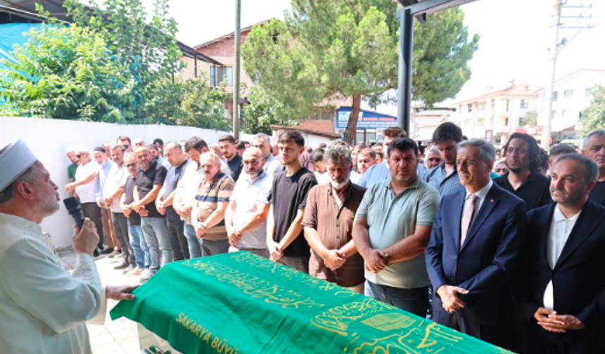 Kazada yaşamını yitiren 26 yaşındaki genç defnedildi