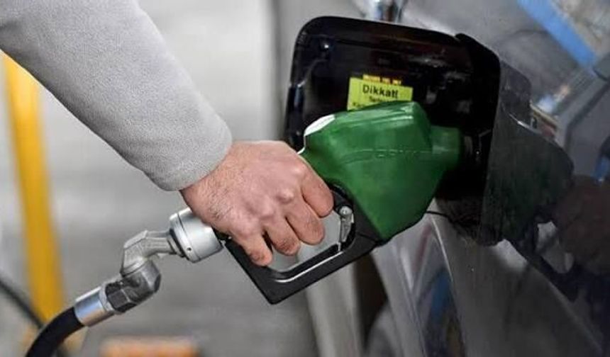 Gece yarısı benzine zam geliyor!