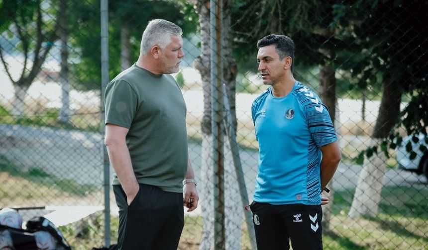 Ümit Bozkurt kararını verdi! Sakaryaspor'un hazırlık maçında o oyunculara şans verecek