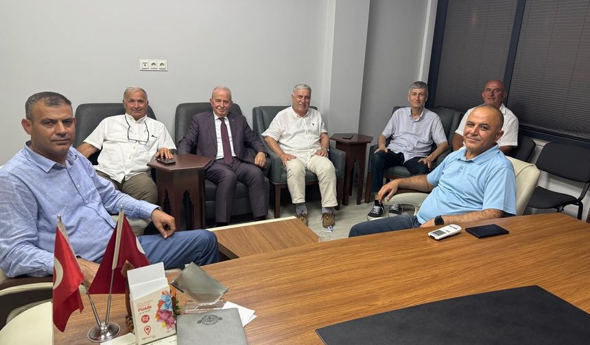 Başsavcı Uğurlu ve Emniyet Müdürü Saka’dan Sakarya Trabzonlular Derneği’ne ziyaret