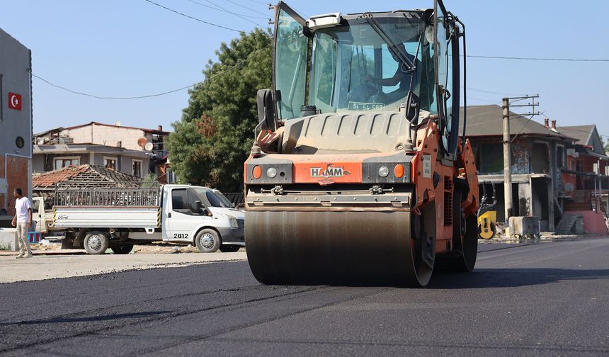 Erenler’de 19 sokağın altyapı ve üstyapısına Büyükşehir eli