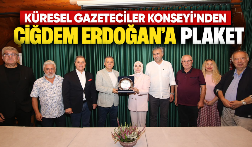 Küresel Gazeteciler Konseyi’nden Çiğdem Erdoğan’a plaket