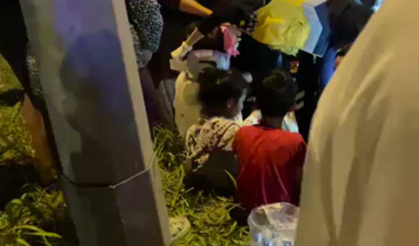 Motosikletle akülü araç çarpıştı... 4 yaralı