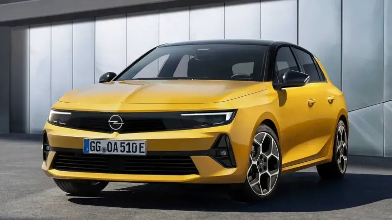 <h3>OPEL ASTRA FİYAT LİSTESİ 2025</h3>
<p>1.2 130 HP Benzin AT8 Edition 1.606.900 TL,  (1.413.900 TL kampanyalı fiyatı)</p>
<p>1.2 130 HP Benzin AT8 GS 1.737.900 TL</p>
<p>1.2 130 HP Benzin AT8 Ultimate 1.908.900 TL</p>