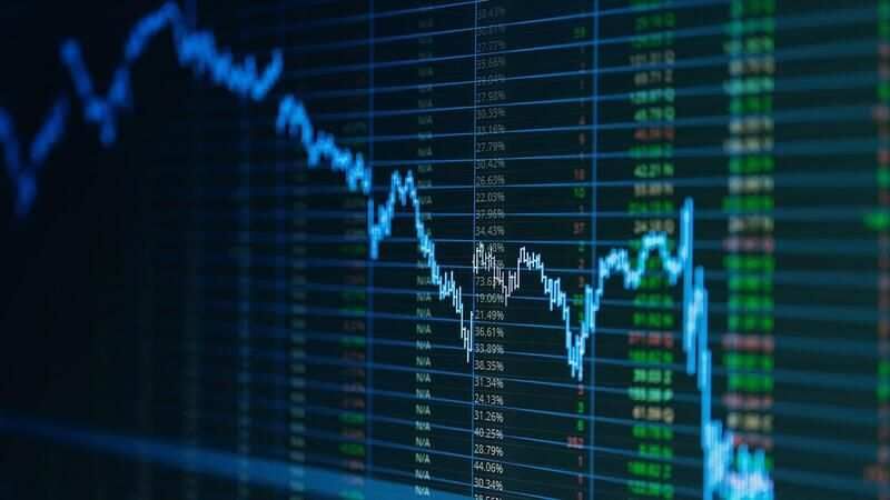 <p>Pasifik Holding: Şirket, çeşitli alanlarda halka arz planları yapıyor.</p>
<p>Enerjisa Üretim: E.ON SE ve Sabancı Holding'in eşit hisseye sahip olduğu Enerjisa Üretim'in halka arzı için Citigroup, JPMorgan ve Morgan Stanley'e yetki verildi.</p>
<p>Tekfen Holding: Toros Tarım'ın halka arzı için Sermaye Piyasası Kurulu’na başvurmayı planlıyor.</p>