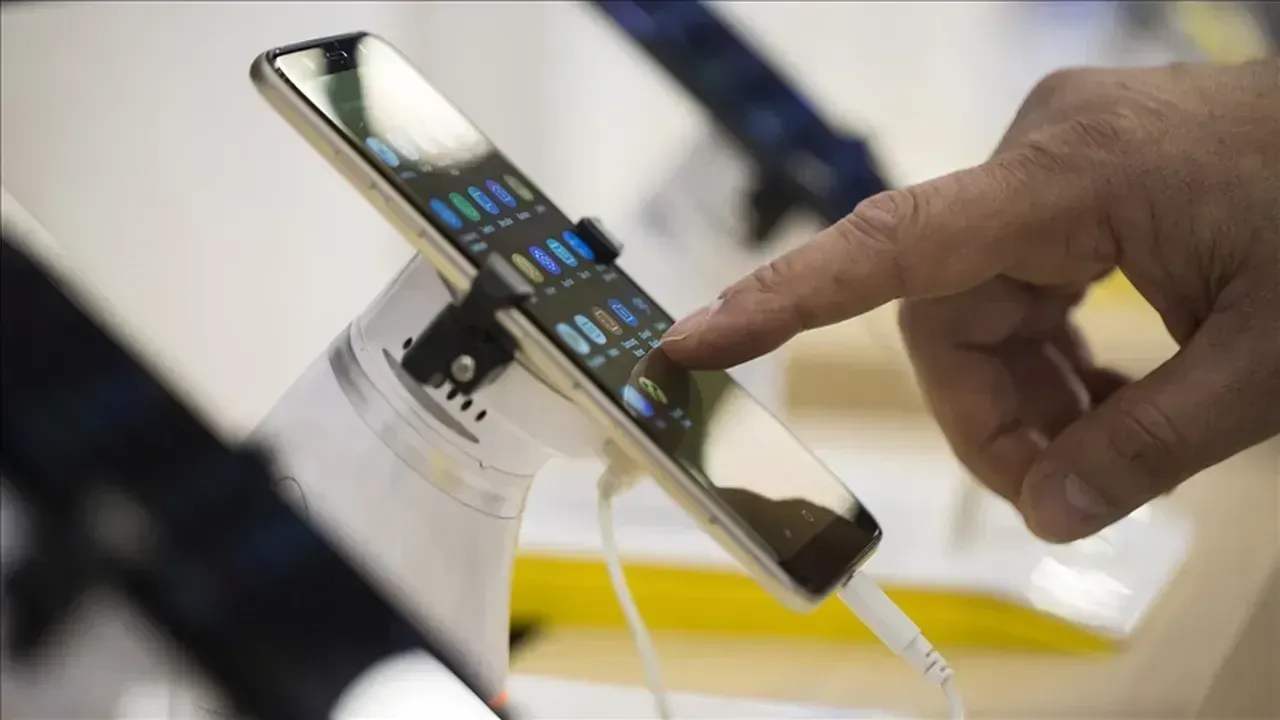 Akıllı telefon fiyatları artacak! 