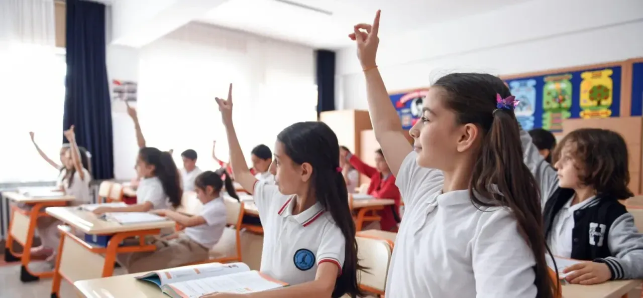 Milli Eğitim Bakanı Tekin resmen açıkladı! Tatil günleri değişiyor